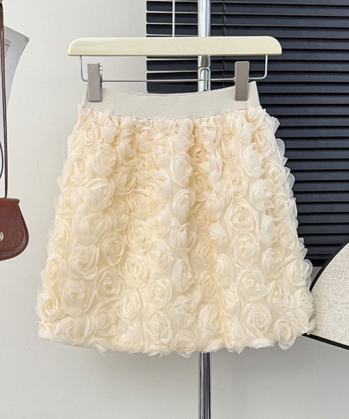 CADBURY（キャドバリー）の「立体ﾌﾗﾜｰﾐﾆｽｶｰﾄ（スカート・レディース・ベージュ/パープル/ホワイト/ピンク/レッド/ボルドー/ブルー/ブラック/ライトピンク・FREE）」の4枚目の写真