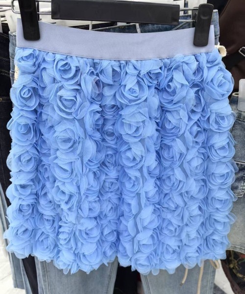 CADBURY（キャドバリー）の「立体ﾌﾗﾜｰﾐﾆｽｶｰﾄ（スカート・レディース・ベージュ/パープル/ホワイト/ピンク/レッド/ボルドー/ブルー/ブラック/ライトピンク・FREE）」の5枚目の写真