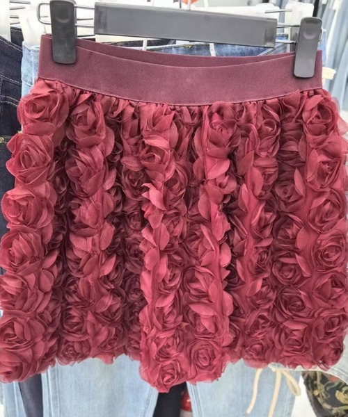 CADBURY（キャドバリー）の「立体ﾌﾗﾜｰﾐﾆｽｶｰﾄ（スカート・レディース・ベージュ/パープル/ホワイト/ピンク/レッド/ボルドー/ブルー/ブラック/ライトピンク・FREE）」の9枚目の写真