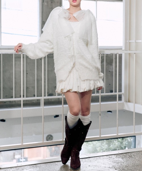 OLIVE des OLIVE（オリーブデオリーブ）の「ビーズリボンロングカーディガン（カーディガン/ボレロ・レディース・オフホワイト/サックスブルー/ピンク/ブラウン・FREE）」の15枚目の写真