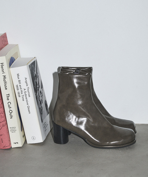 GRISE（グリーズ）の「《追加》GRISE6cmバルブトゥソフトショートブーツ（ブーツ・レディース・キャメル/アイボリー/チャコールグレー/ブラック・X-LARGE/LARGE/MEDIUM/SMALL）」の4枚目の写真