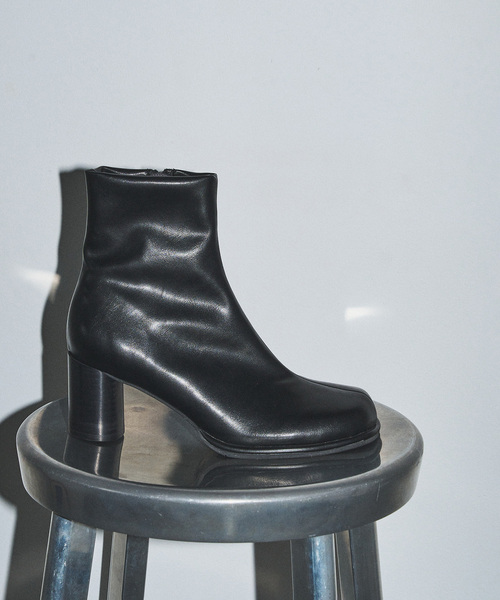 GRISE（グリーズ）の「《追加》GRISE6cmバルブトゥソフトショートブーツ（ブーツ・レディース・キャメル/アイボリー/チャコールグレー/ブラック・X-LARGE/LARGE/MEDIUM/SMALL）」の6枚目の写真