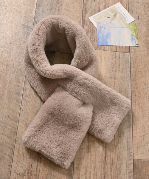 Honeys（ハニーズ）の「【吸湿発熱】エコファーティペット（マフラー・レディース・グレイッシュベージュ/アイボリー/モカ/グレー/レオパード・FREE）」の4枚目の写真