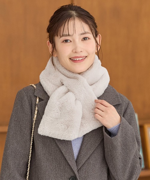 Honeys（ハニーズ）の「【吸湿発熱】エコファーティペット（マフラー・レディース・グレイッシュベージュ/アイボリー/モカ/グレー/レオパード・FREE）」の6枚目の写真