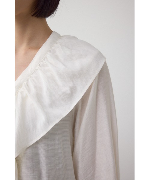AZUL by moussy(アズールバイマウジー)の「【着丈バリエ】レースアップラッフルブラウス(シャツ/ブラウス・レディース・ブラック/サックスブルー/アイボリー・SMALL/MEDIUM)」の10枚目の写真