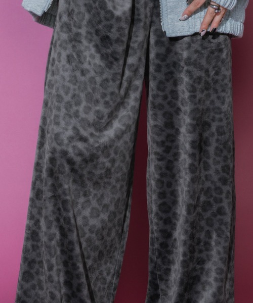 JEANASIS（ジーナシス）の「【MIKU企画】リラックスベロアパンツ/599697（その他パンツ・レディース・ホワイト系その他/ブラック/グレー系その他・FREE）」の4枚目の写真