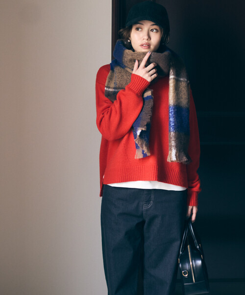 COMME CA ISM（コムサイズム）の「ブークレ チェック柄 マフラー（マフラー・メンズ・ネイビー系/ブラウン系その他・FREE）」の4枚目の写真