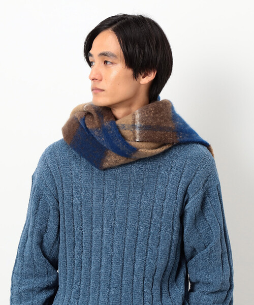 COMME CA ISM（コムサイズム）の「ブークレ チェック柄 マフラー（マフラー・メンズ・ネイビー系/ブラウン系その他・FREE）」の5枚目の写真