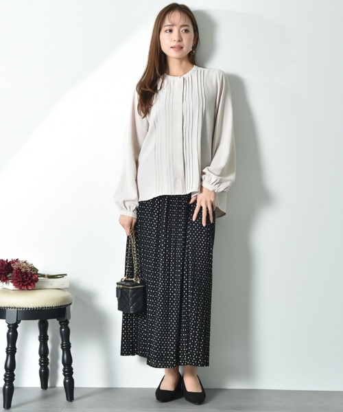 INTERPLANET（インタープラネット）の「【UV・接触冷感】ポーラピンタックブラウス（シャツ/ブラウス・レディース・ベージュ/オフホワイト/ブラック・FREE）」の20枚目の写真