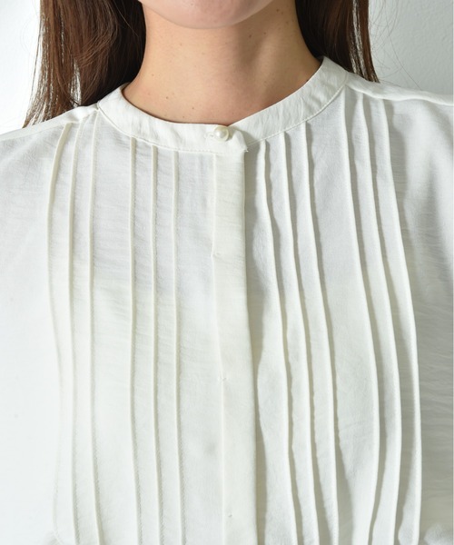 INTERPLANET（インタープラネット）の「【UV・接触冷感】ポーラピンタックブラウス（シャツ/ブラウス・レディース・ベージュ/オフホワイト/ブラック・FREE）」の7枚目の写真