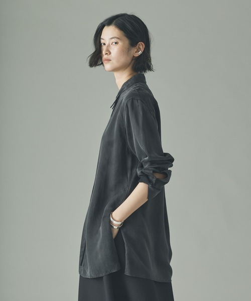 Curensology(カレンソロジー)の「Curensology(カレンソロジー)/キュプラサテンシャツ(シャツ/ブラウス・レディース・ブラック/ホワイト・FREE)」の22枚目の写真