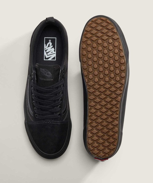 VANS（バンズ）の「オールドスクール インシュレーテッド / MTE Old Skool Insulated BLACK/ VN000DC6BKA1（スニーカー・メンズ・ブラック×ブラック・5.5/6/6.5/7/7.5/10/10.5/11/11.5/12/9.5/5/8/9/8.5）」の3枚目の写真