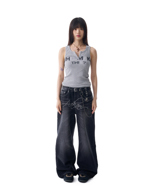 AAKAM（アーカム）の「Rhinestone Washed Denim Pants (Black)（デニムパンツ・レディース・その他・1/2）」の5枚目の写真