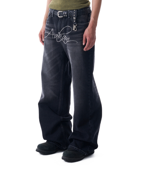 AAKAM（アーカム）の「Rhinestone Washed Denim Pants (Black)（デニムパンツ・レディース・その他・1/2）」の9枚目の写真
