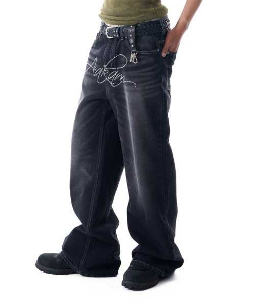AAKAM（アーカム）の「Rhinestone Washed Denim Pants (Black)（デニムパンツ・レディース・その他・1/2）」の12枚目の写真