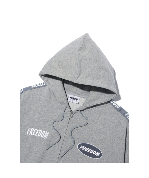 FREEDOM(フリーダム)の「レタリングフードジップアップ(グレー)(ジャージ・メンズ・その他・3XL/4XL/LARGE/X-LARGE/2XL)」の4枚目の写真