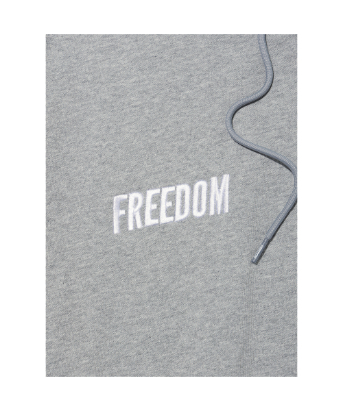 FREEDOM(フリーダム)の「レタリングフードジップアップ(グレー)(ジャージ・メンズ・その他・3XL/4XL/LARGE/X-LARGE/2XL)」の5枚目の写真