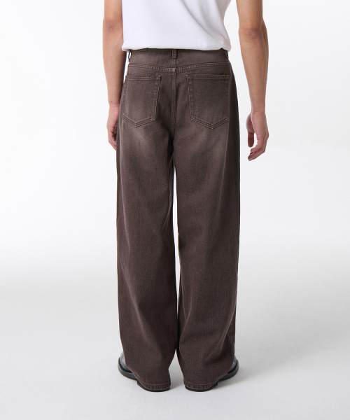 MUSINSA STANDARD（ムシンサスタンダード）の「ピグメントワイドデニムパンツ[ブラウン]（デニムパンツ・メンズ・その他・34/28/29/30/31/32/33/36/38/40/42/26/27）」の4枚目の写真