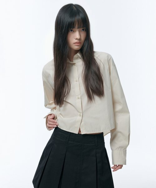 MUSINSA STANDARD WOMAN（ムシンサスタンダードウーマン）の「ウィメンズコットンナイロンオーバーサイズクロップシャツ[ライトベージュ]（シャツ/ブラウス・レディース・その他・LARGE/X-SMALL/SMALL/MEDIUM）」の5枚目の写真