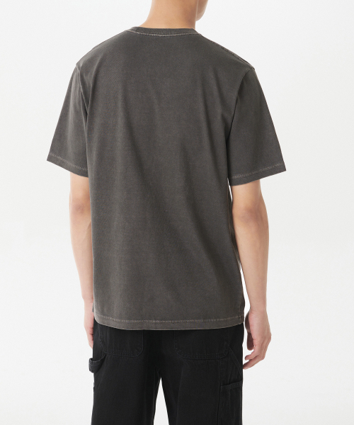 MUSINSA STANDARD（ムシンサスタンダード）の「ピグメントベーシッククルーネックTシャツ[チャコールグレー]（Tシャツ/カットソー・メンズ・その他・XX-LARGE/XXX-LARGE/SMALL/MEDIUM/LARGE/X-LARGE）」の3枚目の写真