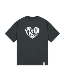 GRAVER（グレーバー）の「[UNISEX] BIG LIFE LOGO HEART SMILE SHORT SLEEVE T-SHIRT_CHARCOAL（Tシャツ/カットソー・メンズ）」