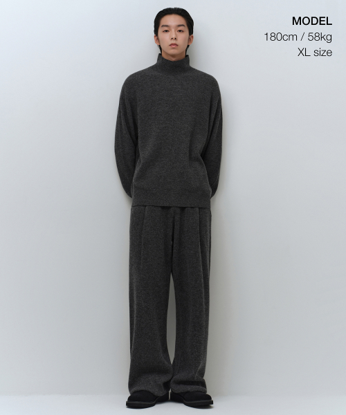 MUSINSA STANDARD（ムシンサスタンダード）の「[ビクトリアウール] ミニマルリブワンタックワイドニットパンツ [ミディアムグレー]（スウェットパンツ・メンズ・その他・SMALL/LARGE/MEDIUM/XX-LARGE/X-LARGE）」の4枚目の写真