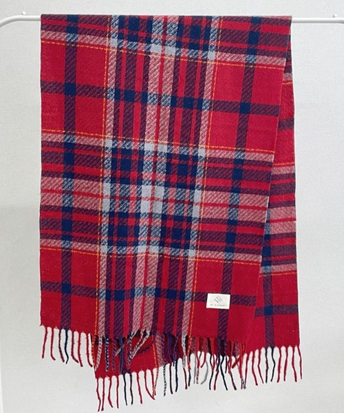 DAY CLOSET（デイ クローゼット）の「【大判/膝掛け/2WAYマフラー】羽織れる幅広タータンチェックフリンジストール（ストール/ショール・レディース・オフホワイト/ベージュ系その他/レッド/ブラック・ONE SIZE）」の6枚目の写真