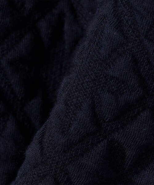 SHIPS（シップス）の「【WEB限定】〈手洗い可能〉キルティング ジャカード キーネック プルオーバー（Tシャツ/カットソー・レディース・オフホワイト/グレー/ネイビー・ONE SIZE）」の5枚目の写真