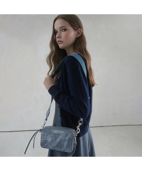Vivacious（ビバシャス）の「Keira Mini Square Bag - 5COL（メッセンジャーバッグ・レディース・ピンク/アイボリー/ブラック/ブラックミックス/グレイッシュブルー・FREE）」の4枚目の写真