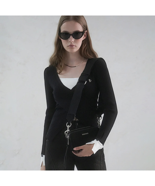 Vivacious（ビバシャス）の「Keira Mini Square Bag - 5COL（メッセンジャーバッグ・レディース・ピンク/アイボリー/ブラック/ブラックミックス/グレイッシュブルー・FREE）」の2枚目の写真