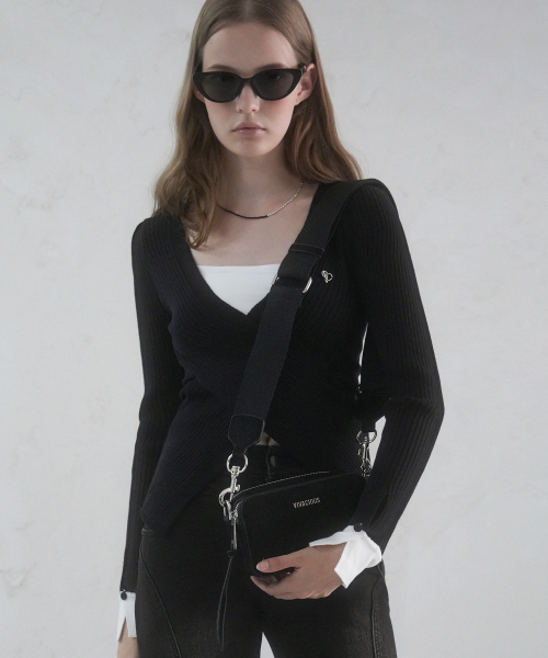 Vivacious（ビバシャス）の「Keira Mini Square Bag - 5COL（メッセンジャーバッグ・レディース・ピンク/アイボリー/ブラック/ブラックミックス/グレイッシュブルー・FREE）」の13枚目の写真