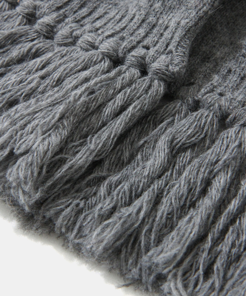 Diamond Layla（ダイアモンドレイラ）の「Baby Alpaca & Ramswool Tassel Muffler M7 Merange Gray（マフラー・レディース・その他・ONE SIZE）」の3枚目の写真