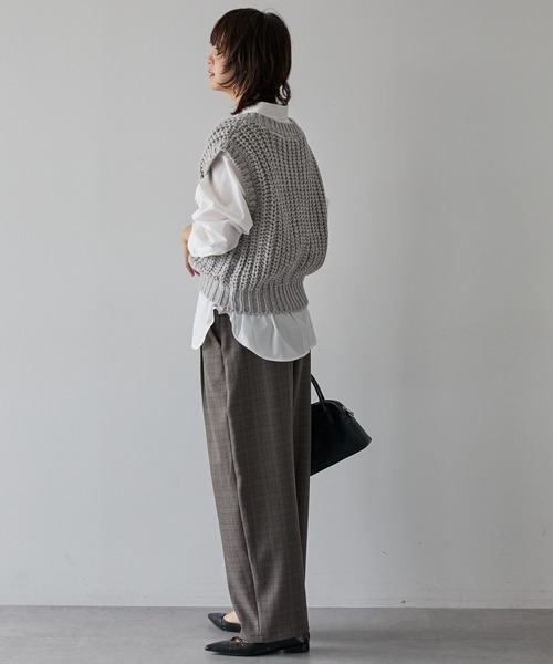 AMERICAN HOLIC（アメリカンホリック）の「ローゲージVネックニットベスト（ベスト・レディース・チャコールグレー/ブルー/ベージュ・FREE）」の20枚目の写真