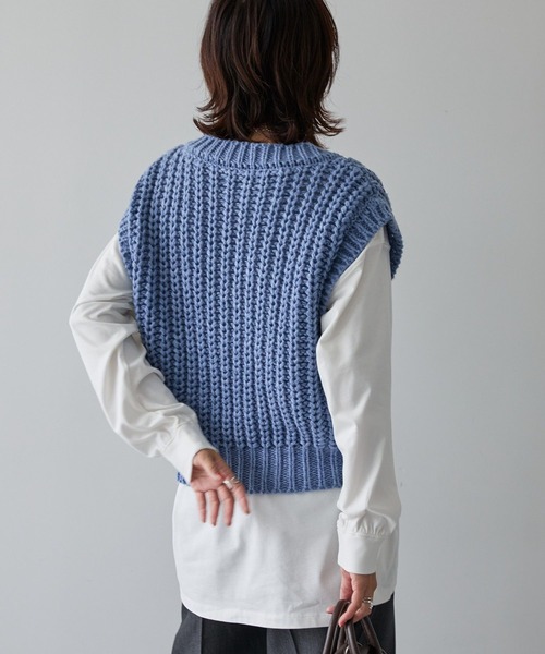 AMERICAN HOLIC（アメリカンホリック）の「ローゲージVネックニットベスト（ベスト・レディース・チャコールグレー/ブルー/ベージュ・FREE）」の16枚目の写真