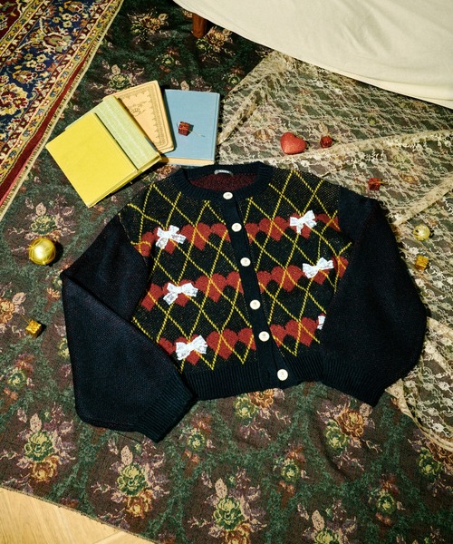 kutir（クティール）の「【クティールとレトロ】レースリボンハート柄アーガイルカーディガン（カーディガン/ボレロ・レディース・ネイビー/レッド・FREE）」の17枚目の写真