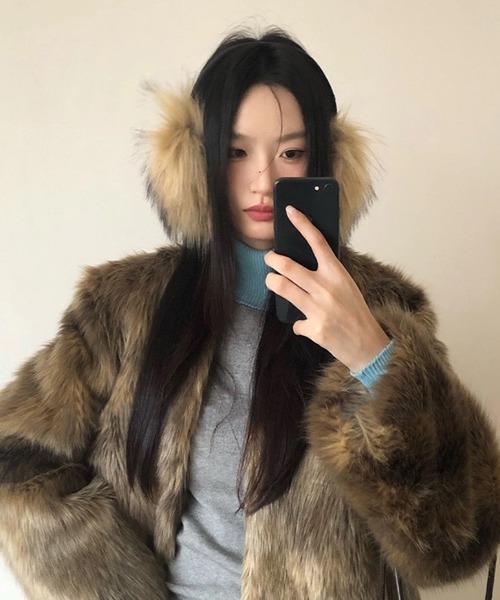 shopnikoniko(ショップニコニコ)の「耳当て イヤーマフ イヤマフ ボリューム MIXフェイクファー 耳あて イヤーマフラー(イヤーマフ・レディース・ブラウン・フリー)」の3枚目の写真