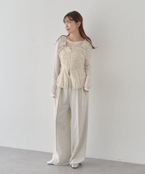 earth music&ecology（アースミュージックアンドエコロジー）の「フラワーペプラムビスチェ（ベスト・レディース・アイボリー/ブラック・FREE）」の16枚目の写真