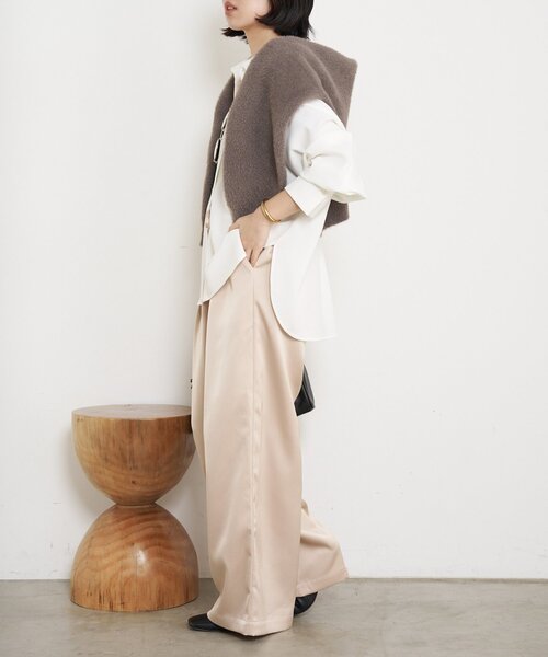 Jena espace merveilleux(ジェナ エスパスメルヴェイユ)の「【ツヤで差がつく】サテンイージーパンツ(その他パンツ・レディース・ブラック/ベージュ/イエロー・FREE)」の14枚目の写真