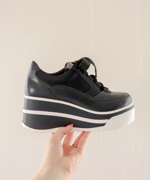 byあしながおじさん（バイアシナガオジサン）の「厚底レースアップスニーカー　8710637（スニーカー・レディース・ブラック/ベージュ/ライトグレー・M/S/L/LL）」の20枚目の写真