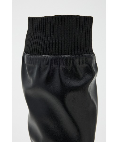 LAGUA GEM(ラグアジェム)の「RIB FIT LONG ブーツ(ブーツ・レディース・ブラック・SMALL/MEDIUM/LARGE)」の7枚目の写真