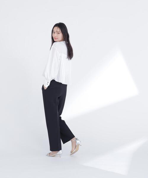 NATURAL BEAUTY BASIC（ナチュラルビューティーベーシック）の「◇スタイルアップストレートパンツ（その他パンツ・レディース・ブラック/オフホワイト・SMALL/MEDIUM/P/S）」の4枚目の写真