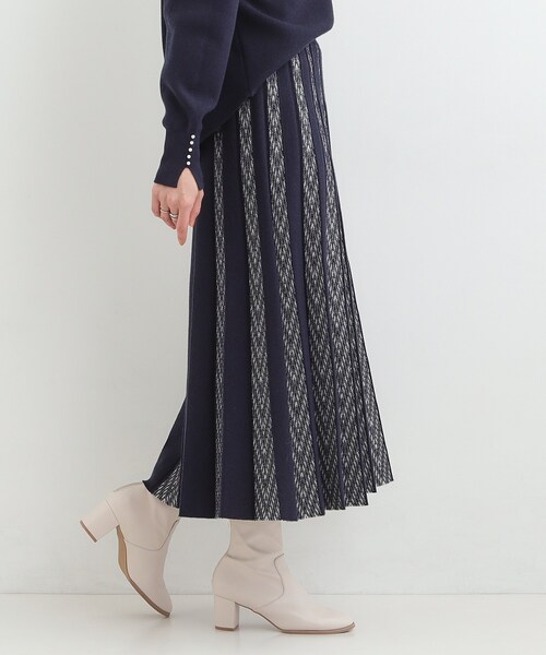 SHOO・LA・RUE（シューラルー）の「【洗濯機可/セットアップ可／S-LL】新色追加 女性らしさ際立つ もちもちニットスカート（スカート・レディース・ネイビー系2/ベージュ系2・01/02/03/04）」の8枚目の写真