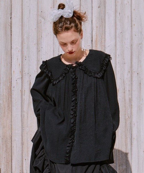 manana suerte（マニャーナスエルテ）の「レースカラーギャザーブラウス（シャツ/ブラウス・レディース・ブラック/ホワイト・FREE）」の17枚目の写真