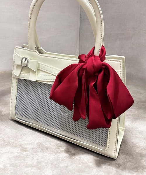 VIBGYOR（ヴィブジョー）の「oshipic/推し活 サテン風 リボン 推しカラー アレンジ ミニスカーフ S0039（バンダナ/スカーフ・レディース・ラベンダー/パープル/ピンク/ホワイト/ベージュ/ネイビー/ブルー系その他/グリーン/ブルー/ダークグリーン/ブラック/グリーン系その他/イエロー/レッド/アイボリー・FREE）」の15枚目の写真