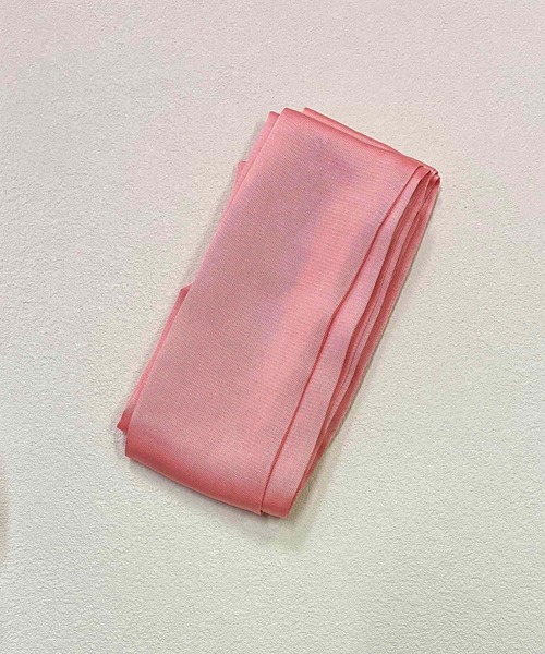 VIBGYOR（ヴィブジョー）の「oshipic/推し活 サテン風 リボン 推しカラー アレンジ ミニスカーフ S0039（バンダナ/スカーフ・レディース・ラベンダー/パープル/ピンク/ホワイト/ベージュ/ネイビー/ブルー系その他/グリーン/ブルー/ダークグリーン/ブラック/グリーン系その他/イエロー/レッド/アイボリー・FREE）」の14枚目の写真