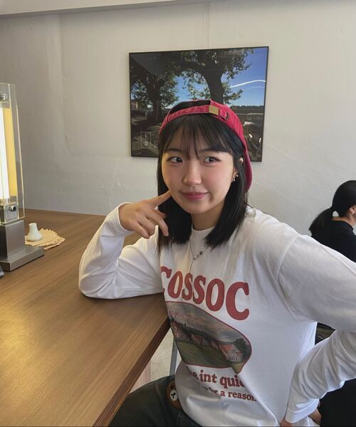 COSO(コソ)の「CCサンデーモーニング 長袖ロングスリーブ_3カラー(Tシャツ/カットソー・レディース・ブラック/グレー/ホワイト・1/2)」の5枚目の写真