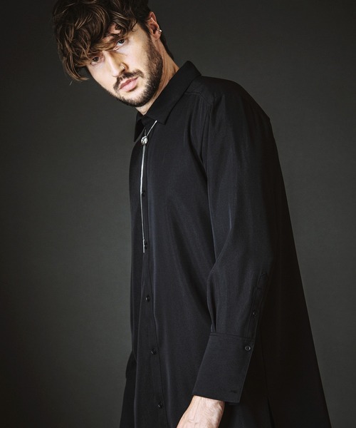 NO ID.（ノーアイディ）の「【NO ID.】Long Shirt / ロング シャツ（シャツ/ブラウス・メンズ・ブラック/グレー/ホワイト・ONE SIZE）」の2枚目の写真