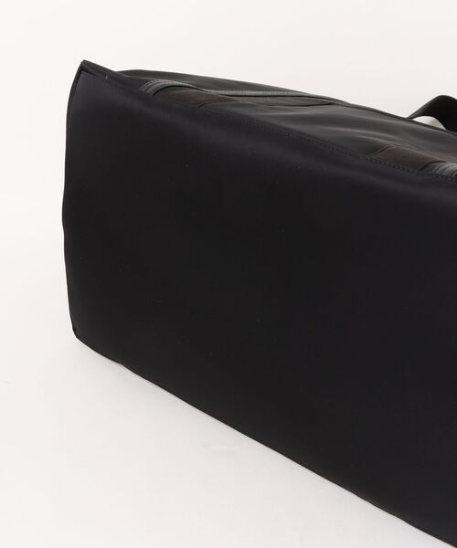 ZERO HALLIBURTON(ゼロハリバートン)の「ボストンバッグ UE Collection L A4サイズ オーガナイザーポケット 81757(ボストンバッグ・メンズ・グレー/ブラック・FREE)」の4枚目の写真