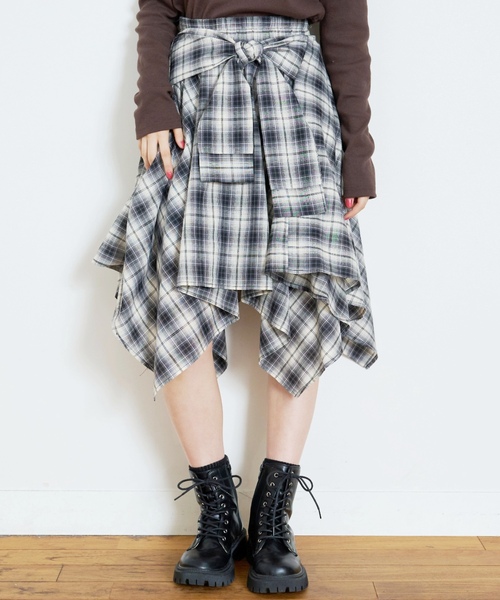 LOVETOXIC(ラブトキシック)の「【LTXC】腰巻き風チェックミディスカート(スカート・キッズ・ブラック・L:160cm/M:150cm/S:140cm/130cm)」の2枚目の写真