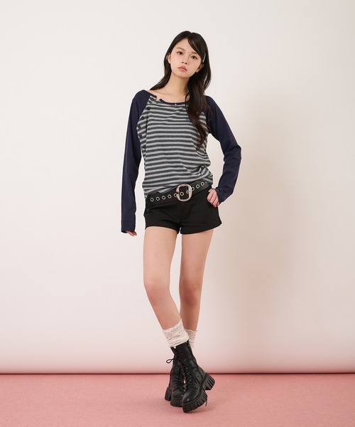 hazyl（ヘイジル）の「raglan design long-sleeved T-shirt/ラグランデザインロングスリーブTシャツ（Tシャツ/カットソー・レディース・ネイビー/チャコールグレー・フリー）」の12枚目の写真